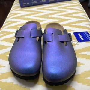 Birkenstock Boston in Icy Metallic Violet. Size 37. New with box.